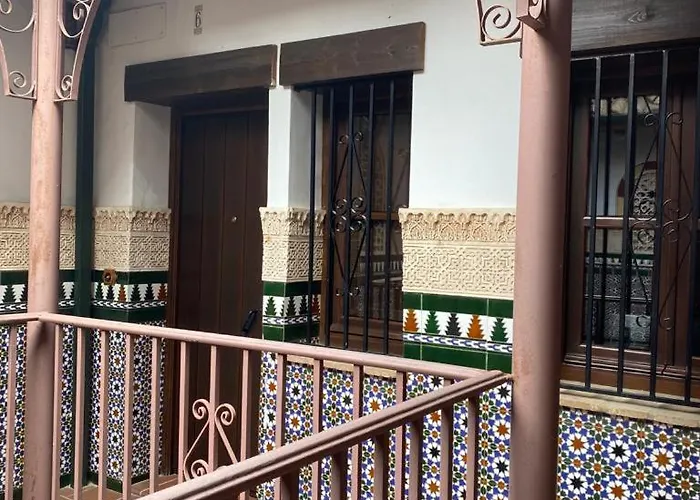 Santa Marina Con Patio Andalusi Cordoba