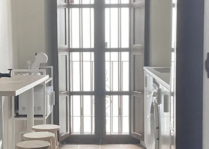 Santa Marina Con Patio Andalusí